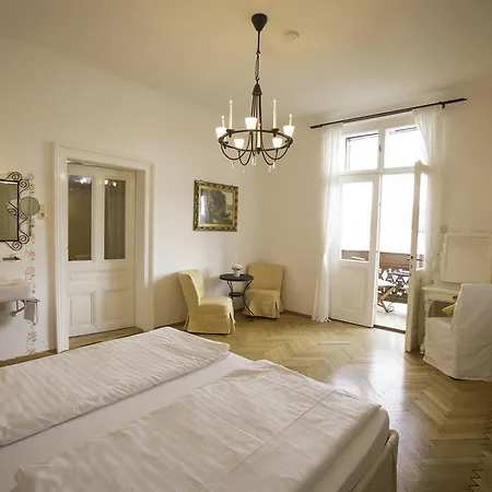 Schlossvilla Miralago 4*