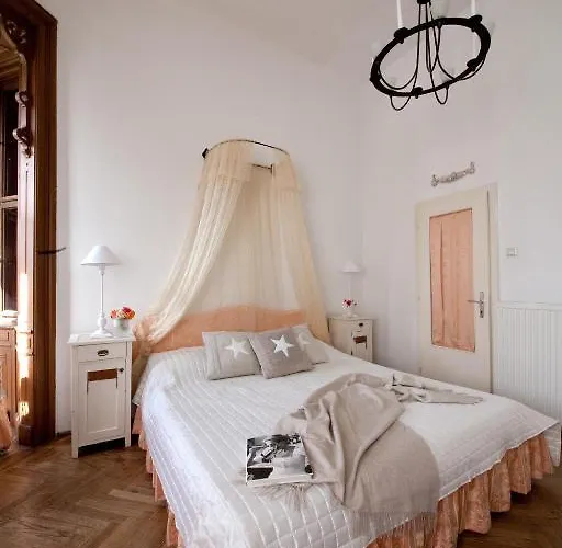 Schlossvilla Miralago Hotel Pörtschach am Wörthersee